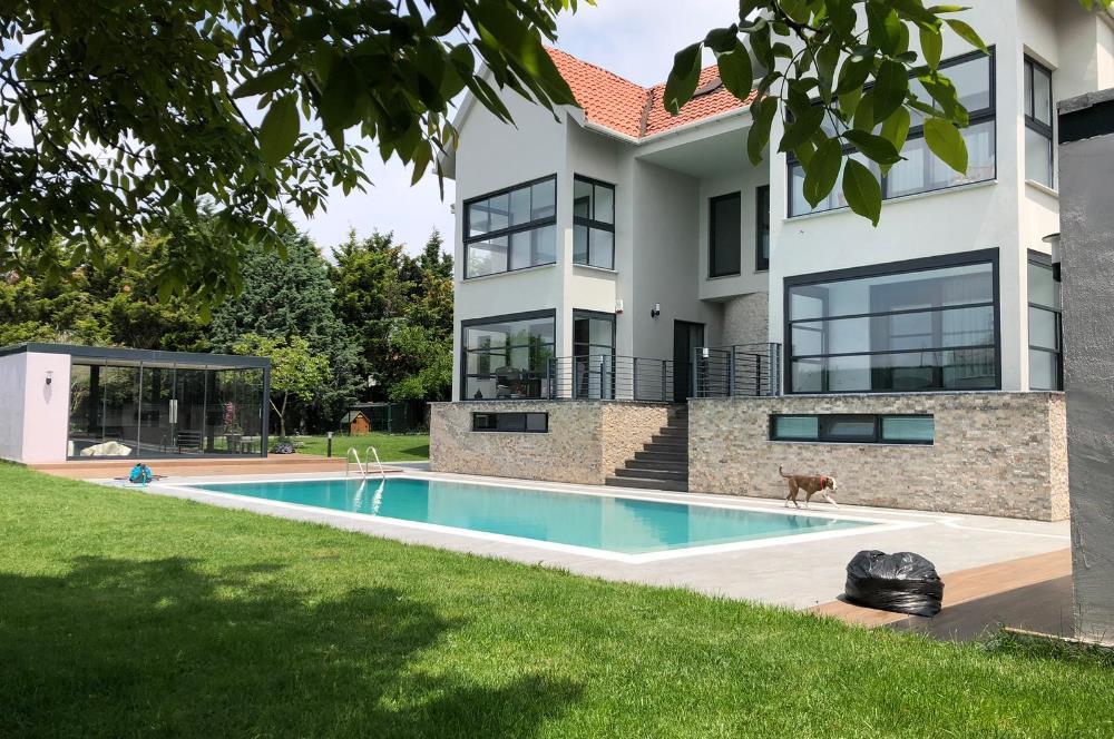 Tepekent’te Lüks Satılık 9+3 Müstakil Villa